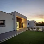 فيلة Luxury Modern Aguia Mar Stunning Sea View البوفيرا