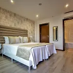 Luxury Modern Aguia Mar Stunning Sea View *